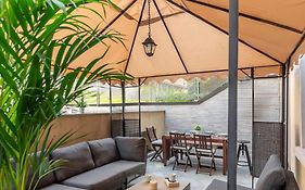 Vela House